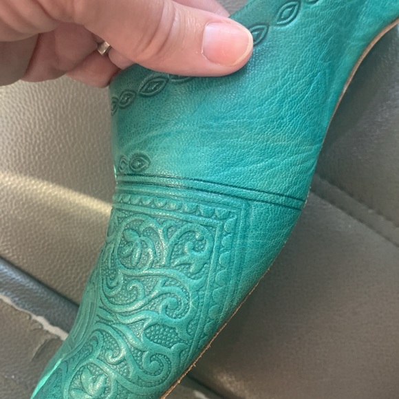 FES.  Shoes. Handmade.  Size 9. They run a bit wide SUPER.  Awesome! - Picture 7 of 7